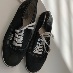 Black vans